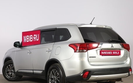 Mitsubishi Outlander III рестайлинг 3, 2015 год, 1 969 000 рублей, 5 фотография