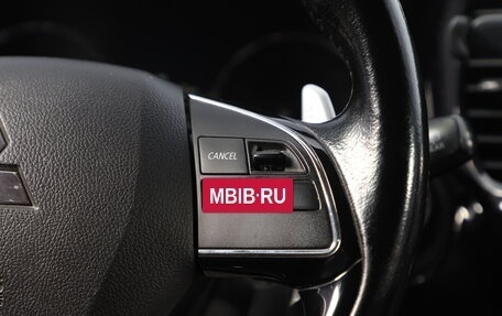 Mitsubishi Outlander III рестайлинг 3, 2015 год, 1 969 000 рублей, 14 фотография
