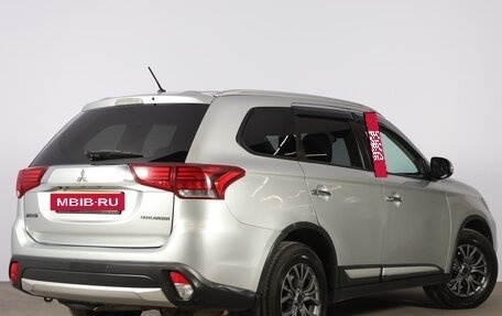 Mitsubishi Outlander III рестайлинг 3, 2015 год, 1 969 000 рублей, 7 фотография