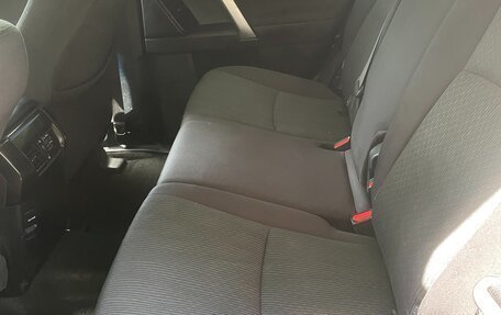 Toyota Land Cruiser Prado 150 рестайлинг 2, 2014 год, 2 950 000 рублей, 9 фотография