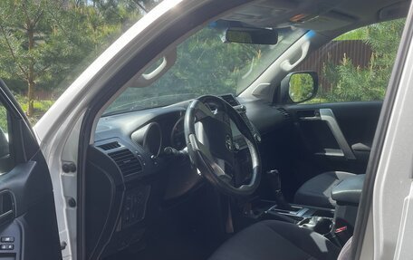 Toyota Land Cruiser Prado 150 рестайлинг 2, 2014 год, 2 950 000 рублей, 5 фотография