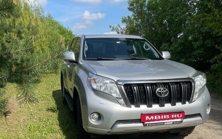 Toyota Land Cruiser Prado 150 рестайлинг 2, 2014 год, 2 950 000 рублей, 2 фотография