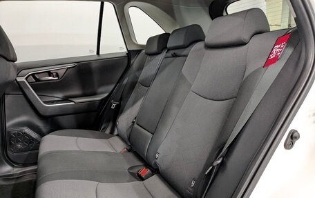Toyota RAV4, 2021 год, 3 350 000 рублей, 18 фотография