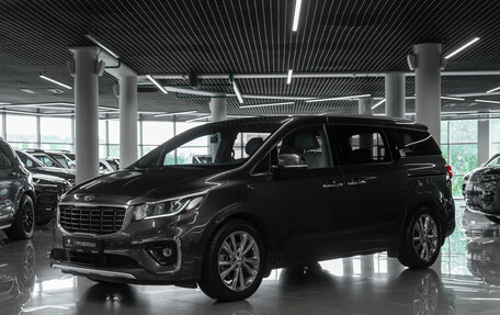 KIA Carnival III, 2018 год, 3 100 000 рублей, 1 фотография