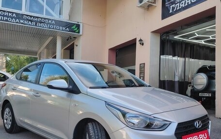 Hyundai Solaris II рестайлинг, 2019 год, 1 750 000 рублей, 2 фотография