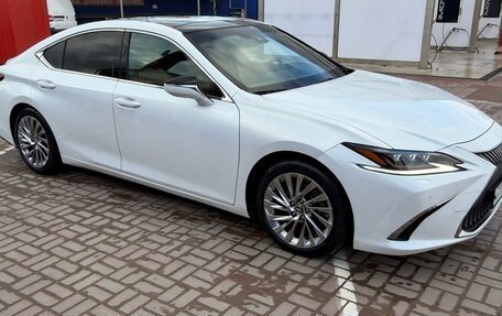 Lexus ES VII, 2019 год, 5 900 000 рублей, 3 фотография