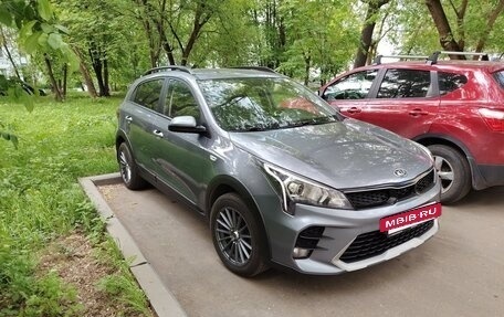 KIA Rio IV, 2021 год, 1 750 000 рублей, 3 фотография