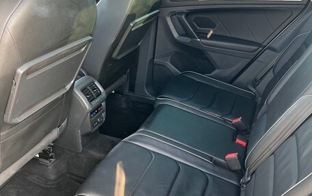 Volkswagen Tiguan II, 2018 год, 2 800 000 рублей, 7 фотография