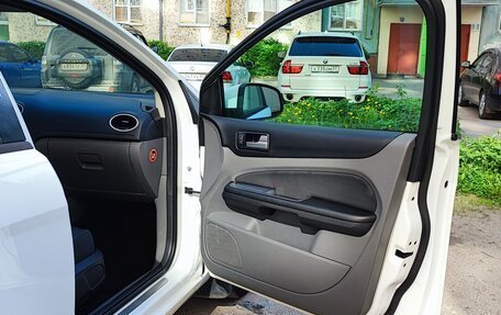 Ford Focus II рестайлинг, 2010 год, 700 000 рублей, 16 фотография