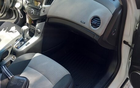 Chevrolet Cruze II, 2013 год, 800 000 рублей, 8 фотография
