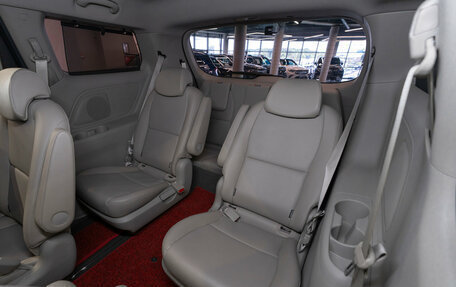 KIA Carnival III, 2018 год, 3 100 000 рублей, 13 фотография