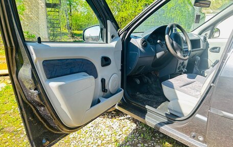 Renault Logan I, 2006 год, 385 000 рублей, 14 фотография