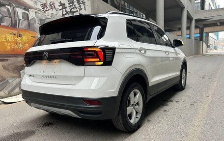 Volkswagen T-Cross I, 2022 год, 1 710 000 рублей, 5 фотография