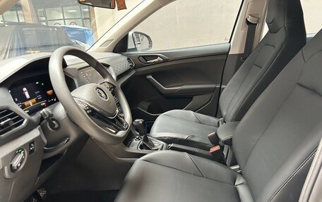 Volkswagen T-Cross I, 2022 год, 1 710 000 рублей, 11 фотография