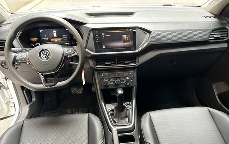 Volkswagen T-Cross I, 2022 год, 1 710 000 рублей, 9 фотография