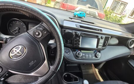 Toyota RAV4, 2016 год, 2 850 000 рублей, 6 фотография