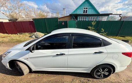 Hyundai Solaris II рестайлинг, 2014 год, 690 000 рублей, 4 фотография
