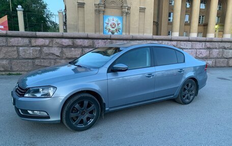Volkswagen Passat B7, 2012 год, 900 000 рублей, 2 фотография