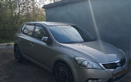 KIA cee'd I рестайлинг, 2010 год, 750 000 рублей, 2 фотография