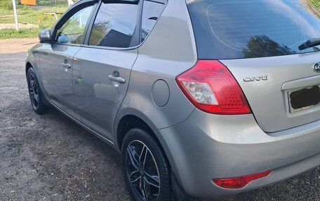 KIA cee'd I рестайлинг, 2010 год, 750 000 рублей, 5 фотография