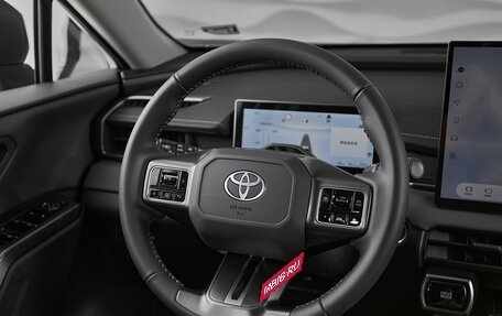 Toyota RAV4, 2025 год, 4 170 000 рублей, 18 фотография