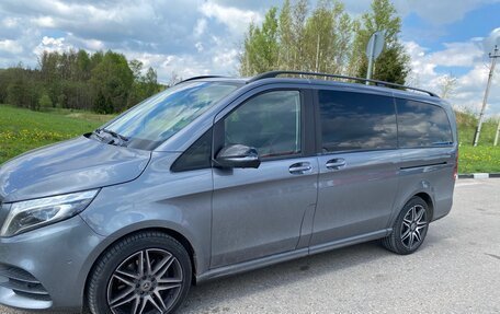 Mercedes-Benz V-Класс, 2022 год, 12 000 000 рублей, 2 фотография
