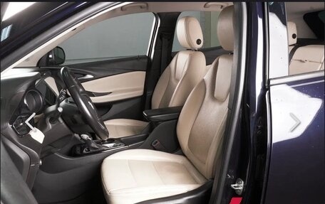 Buick Encore I, 2020 год, 1 530 000 рублей, 6 фотография