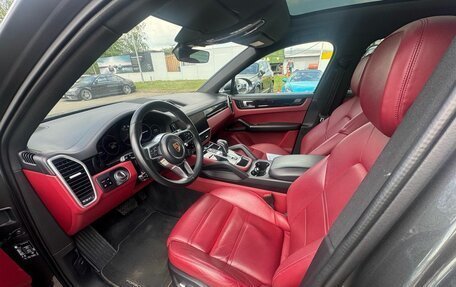 Porsche Cayenne III, 2021 год, 7 050 000 рублей, 2 фотография