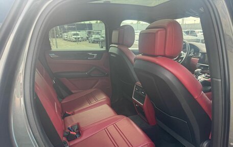 Porsche Cayenne III, 2021 год, 7 050 000 рублей, 11 фотография