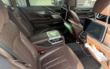 BMW 7 серия, 2015 год, 3 100 000 рублей, 8 фотография