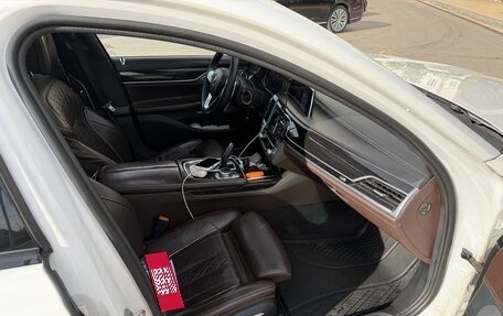 BMW 7 серия, 2015 год, 3 100 000 рублей, 7 фотография