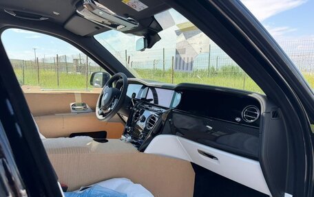 Rolls-Royce Cullinan, 2026 год, 77 000 000 рублей, 12 фотография