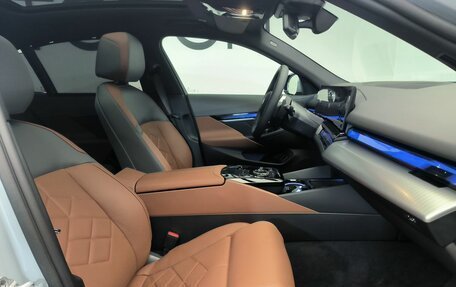 BMW 5 серия, 2025 год, 9 500 000 рублей, 8 фотография