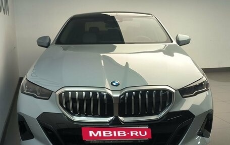 BMW 5 серия, 2025 год, 9 500 000 рублей, 2 фотография