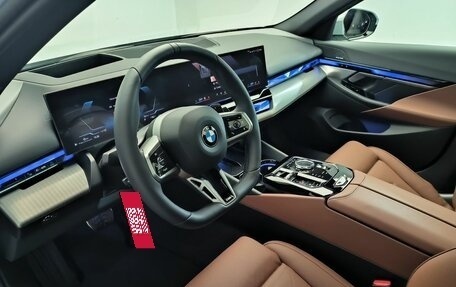 BMW 5 серия, 2025 год, 9 500 000 рублей, 16 фотография