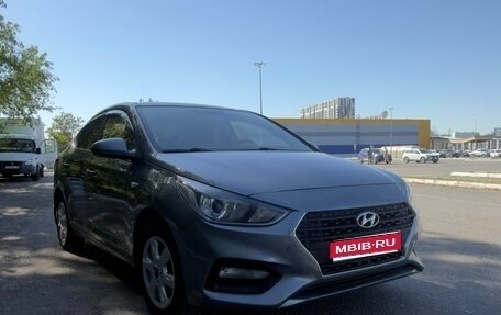 Hyundai Solaris II рестайлинг, 2018 год, 1 250 000 рублей, 1 фотография
