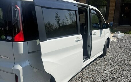 Honda Stepwgn IV, 2021 год, 2 450 000 рублей, 4 фотография