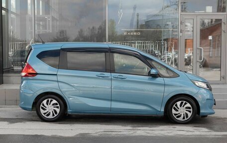 Honda Freed II, 2017 год, 1 300 000 рублей, 4 фотография