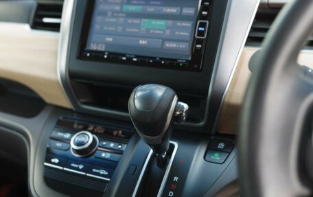 Honda Freed II, 2017 год, 1 300 000 рублей, 14 фотография