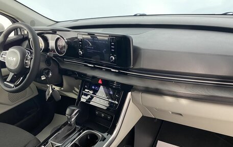 KIA Carnival, 2021 год, 3 650 000 рублей, 24 фотография