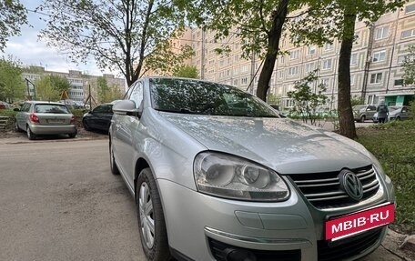 Volkswagen Jetta VI, 2010 год, 590 000 рублей, 2 фотография