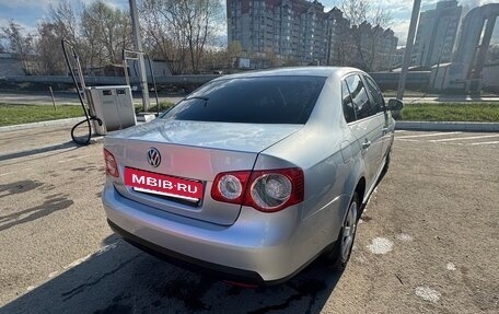 Volkswagen Jetta VI, 2010 год, 590 000 рублей, 12 фотография