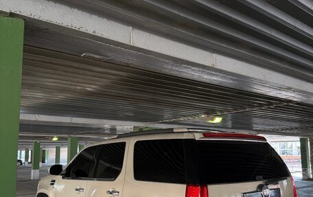 Cadillac Escalade III, 2007 год, 1 370 000 рублей, 8 фотография