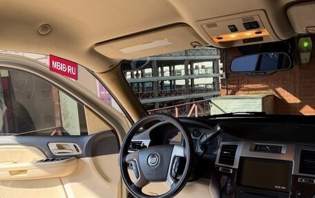 Cadillac Escalade III, 2007 год, 1 370 000 рублей, 13 фотография