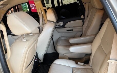 Cadillac Escalade III, 2007 год, 1 370 000 рублей, 11 фотография