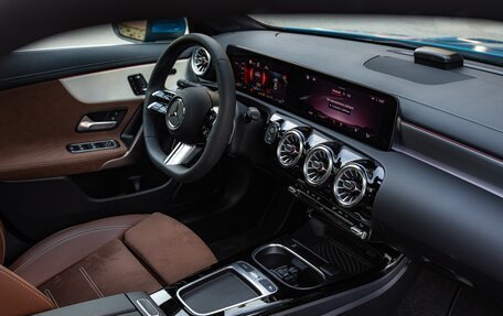 Mercedes-Benz CLA, 2023 год, 6 100 000 рублей, 7 фотография