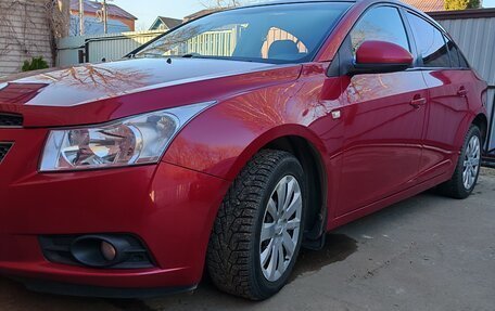 Chevrolet Cruze II, 2010 год, 670 000 рублей, 7 фотография