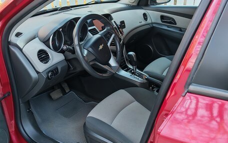 Chevrolet Cruze II, 2010 год, 670 000 рублей, 6 фотография