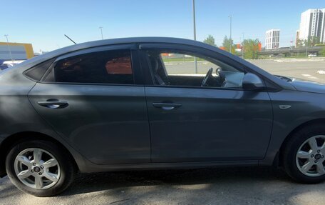 Hyundai Solaris II рестайлинг, 2018 год, 1 250 000 рублей, 5 фотография