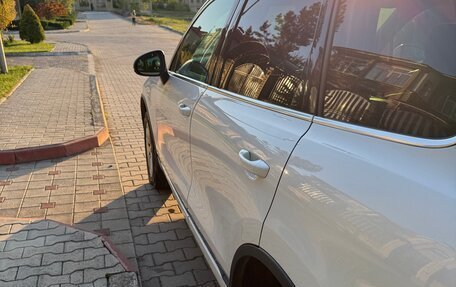 Volkswagen Touareg III, 2012 год, 2 050 000 рублей, 4 фотография